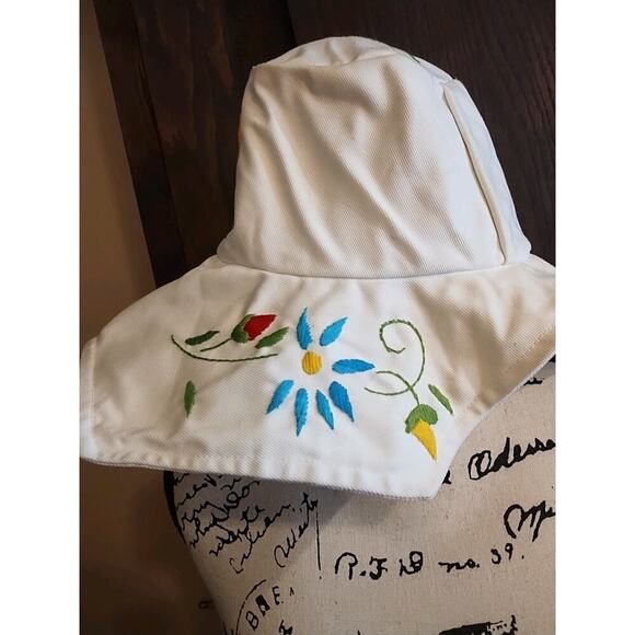 White denim Boho Gypsy Bucket Hat Floppy Embroidery Flower wide brim sun beach - Picture 3 of 6